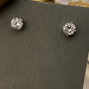 Stud earrings marked 925.